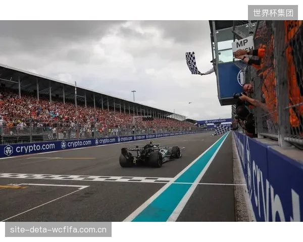 F1迈阿密站试点项目成果：AR技术在不增加物理广告牌的情况下，为赛事转播创造了超过35个全新的虚拟广告位